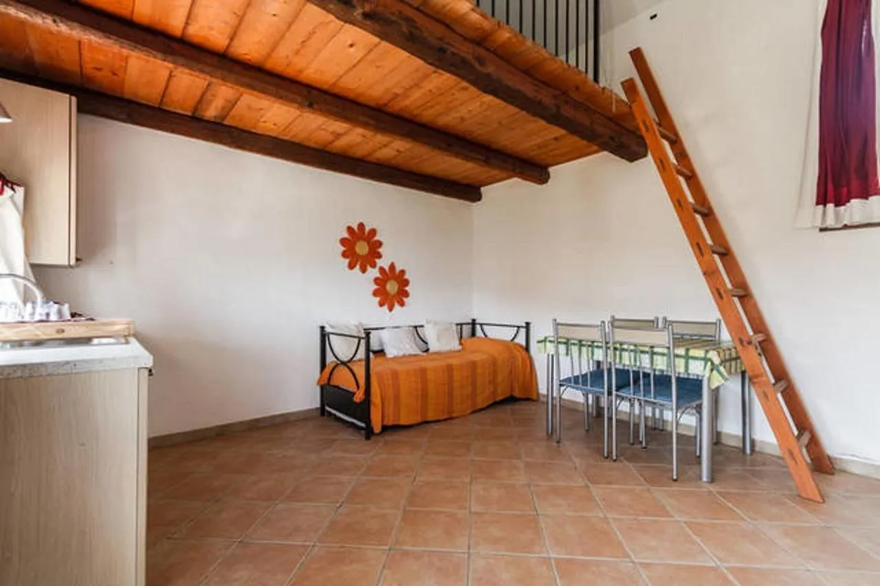 Prázdninový dům Hotel La Valle Del Mirto San Priamo
